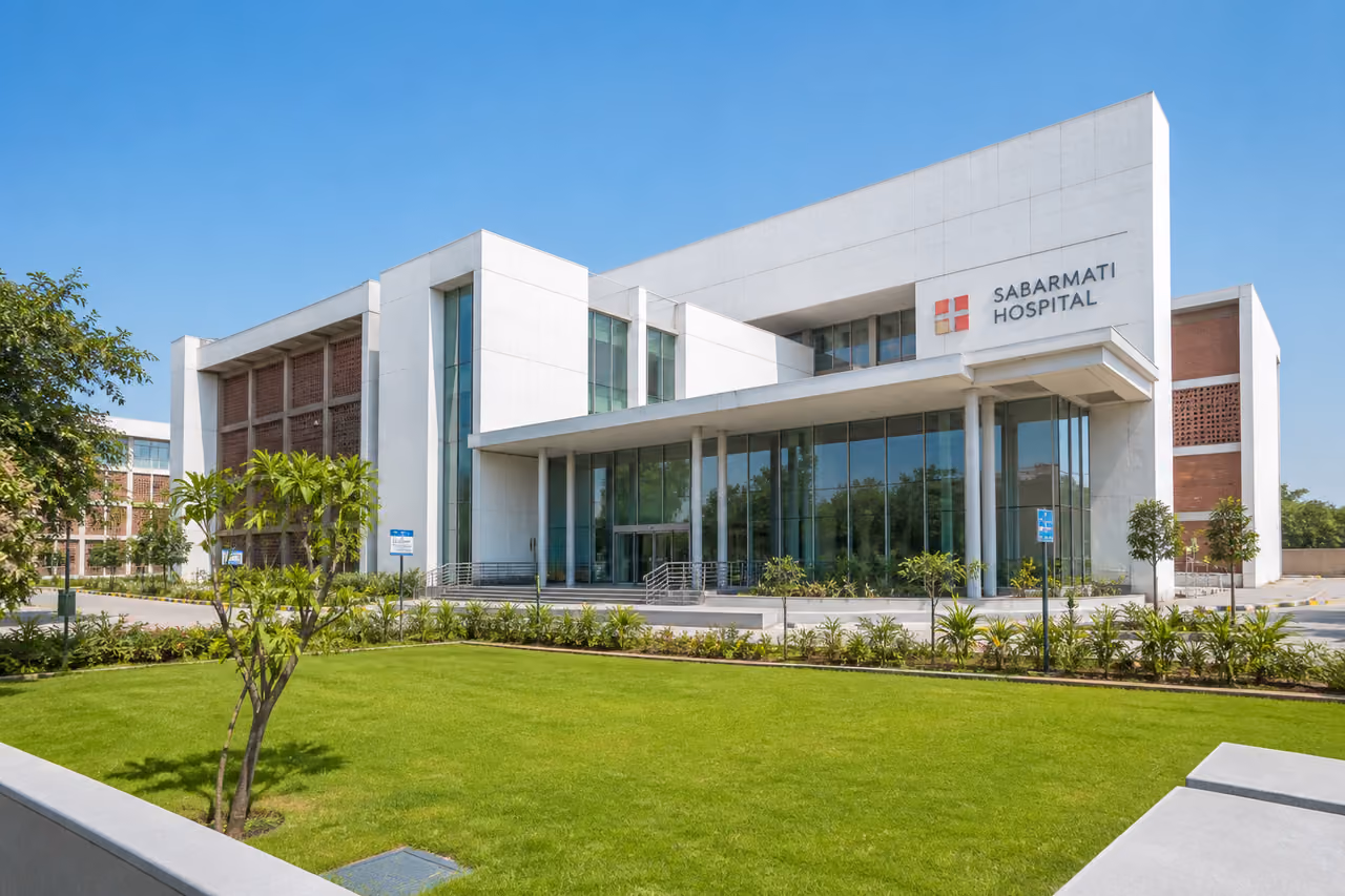 Modern Exterior of Sabarmati Hospital in Ahmedabad