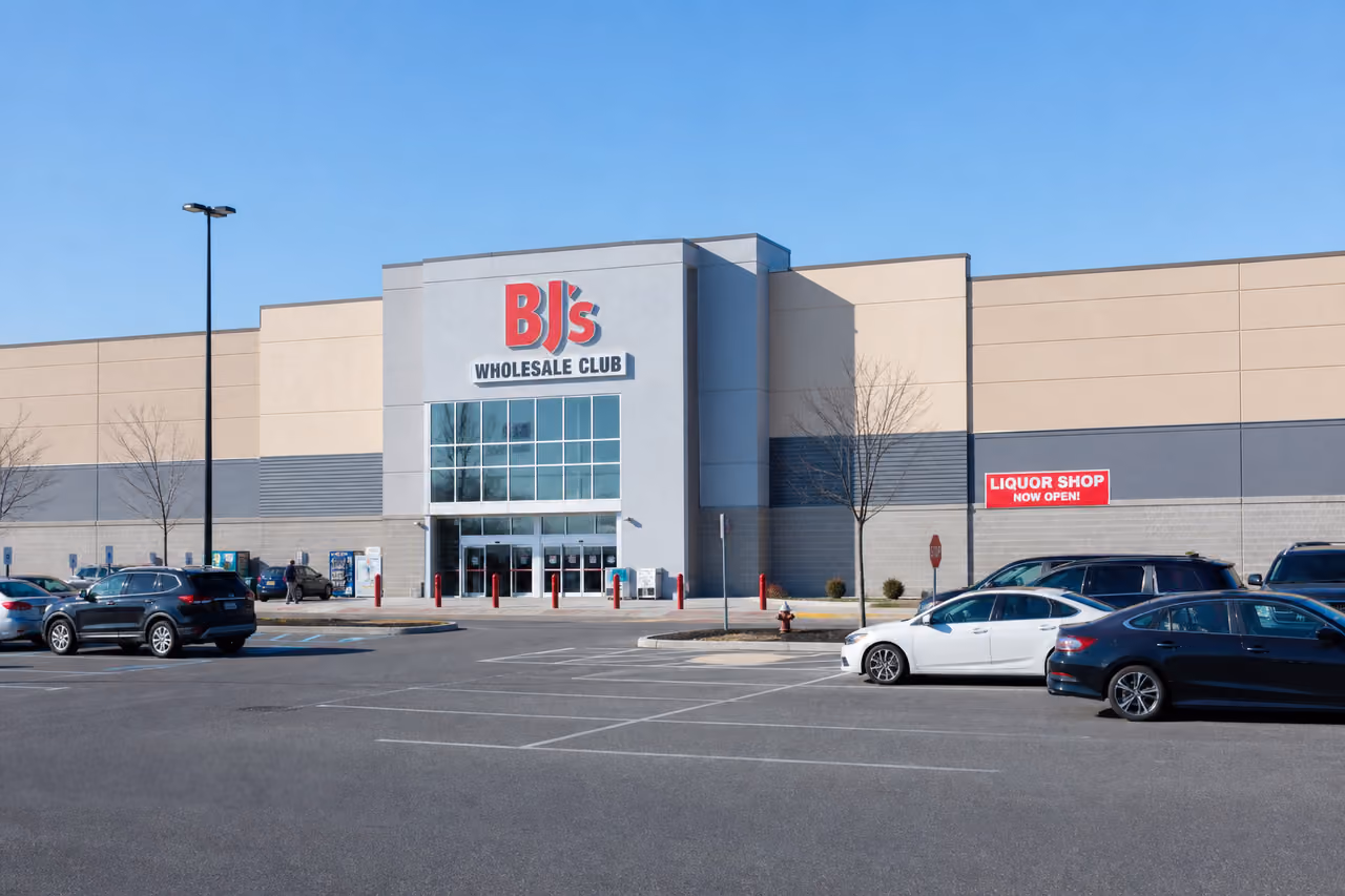 Retail Office Supply Store Exterior in Weymouth Massachusetts